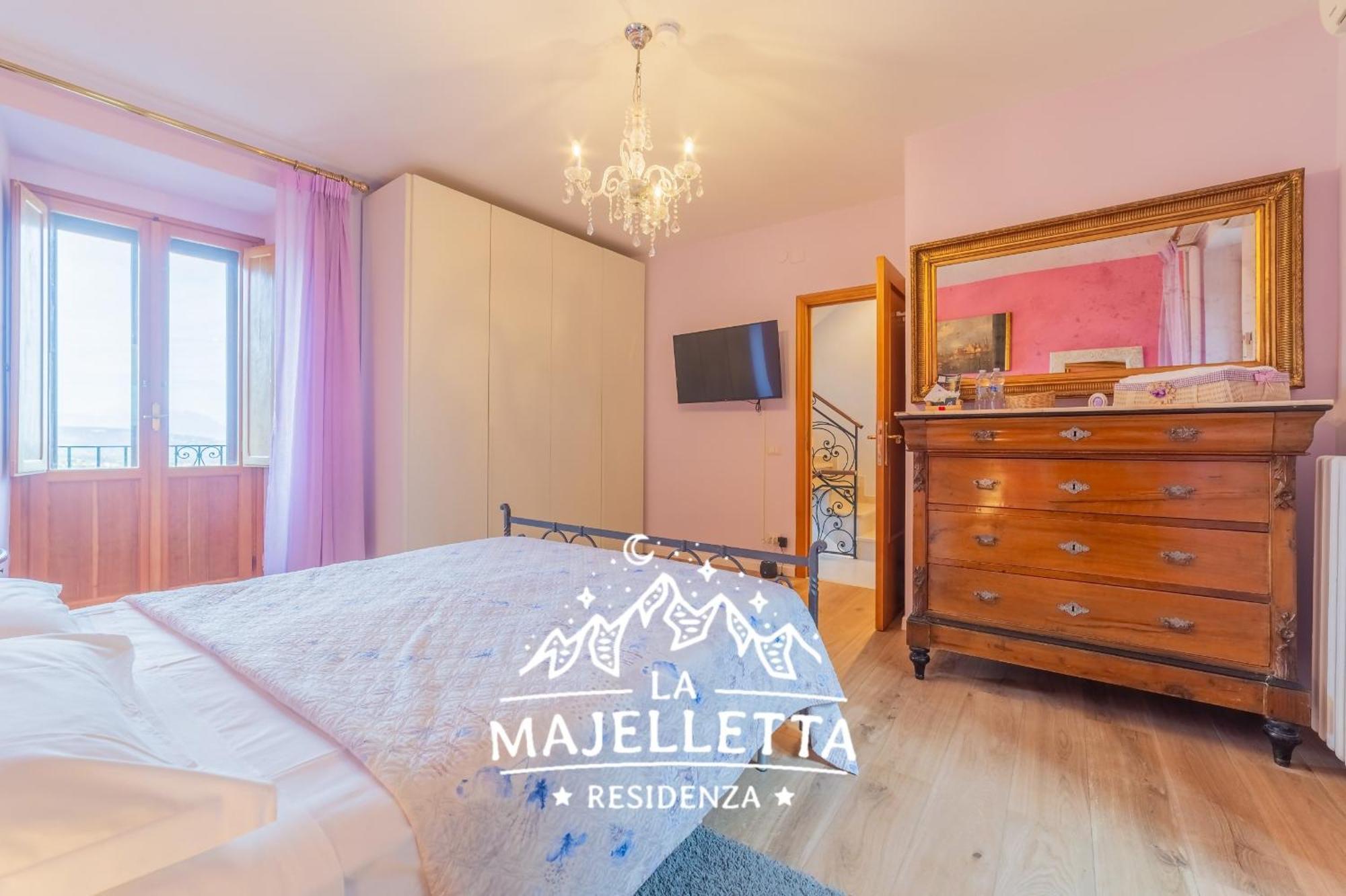 La Majelletta Bed & Breakfast グアルディアグレーレ エクステリア 写真