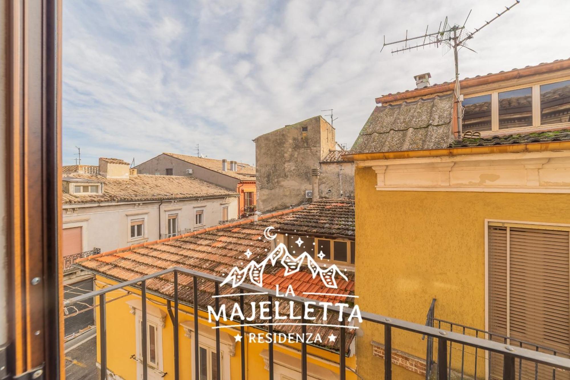 La Majelletta Bed & Breakfast グアルディアグレーレ エクステリア 写真