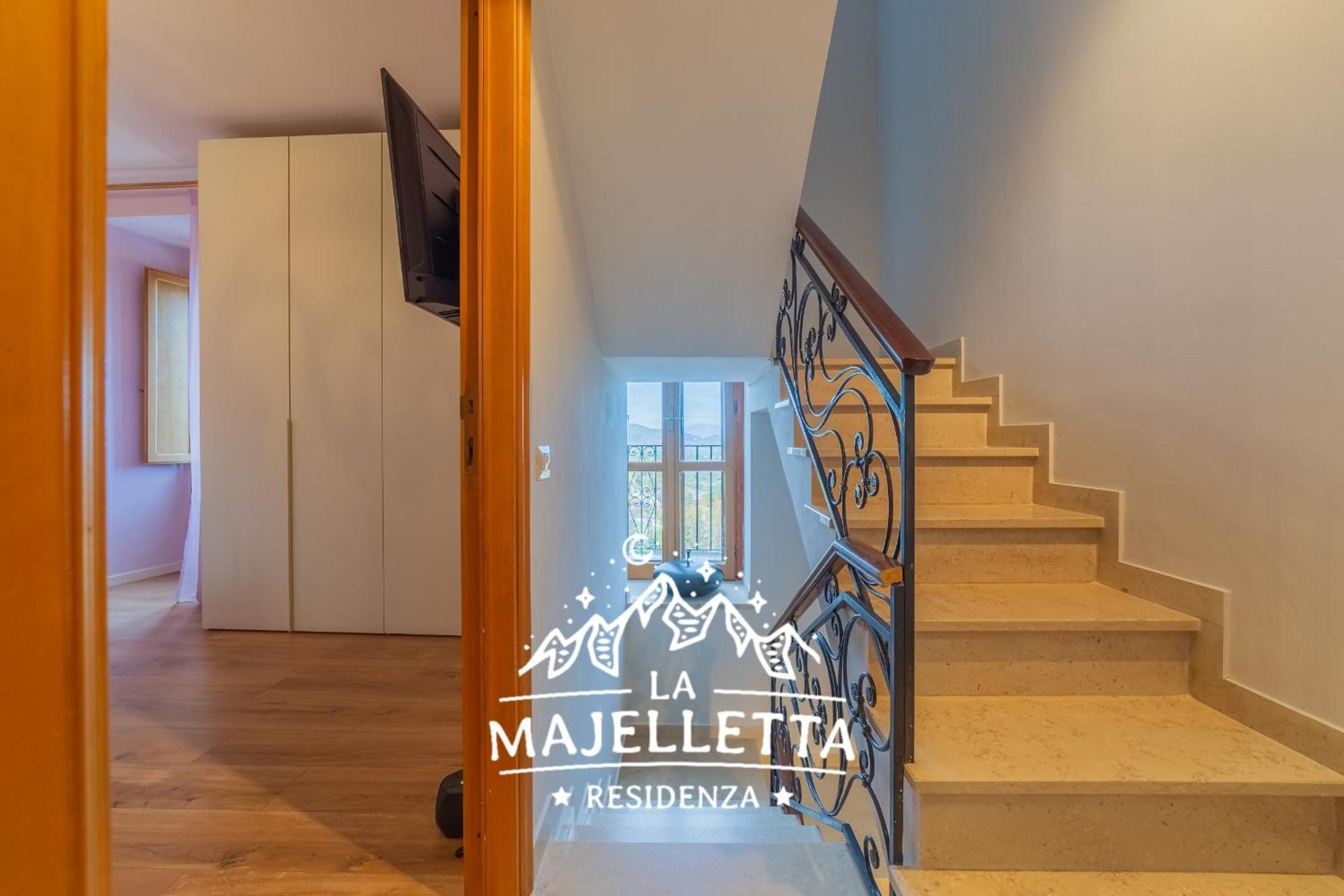La Majelletta Bed & Breakfast グアルディアグレーレ エクステリア 写真