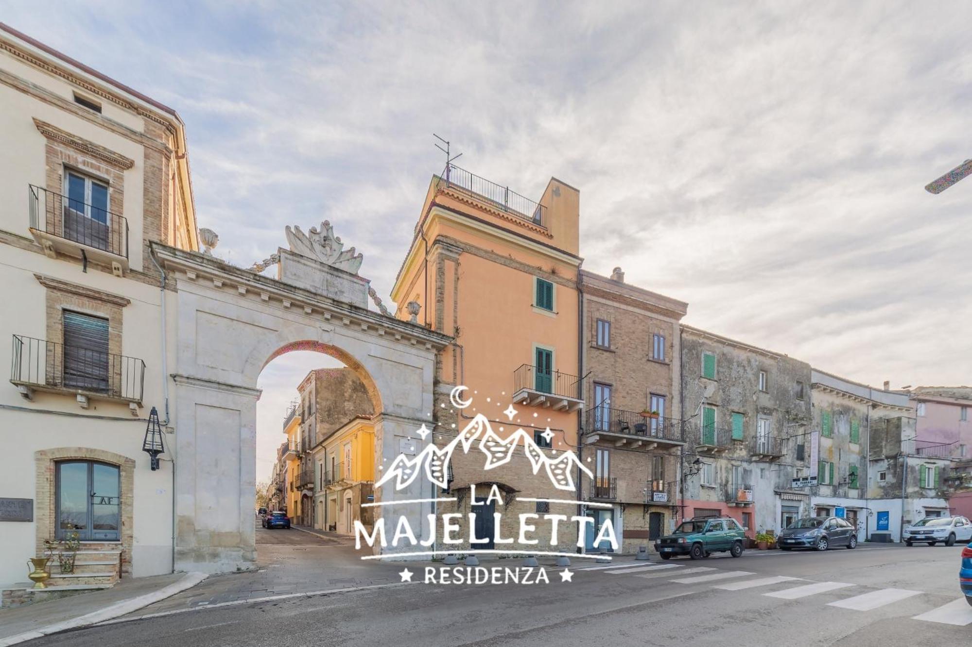 La Majelletta Bed & Breakfast グアルディアグレーレ エクステリア 写真