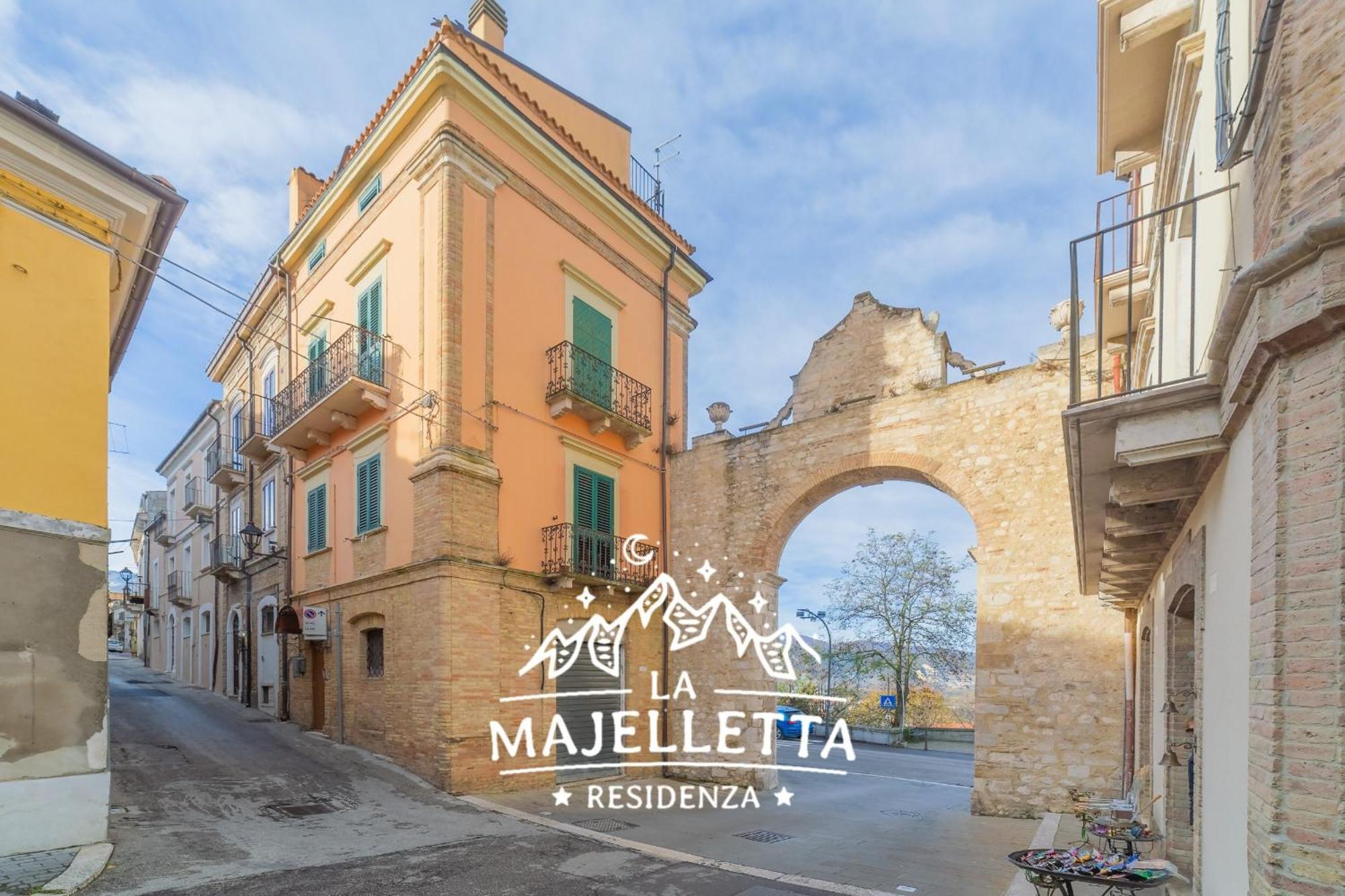 La Majelletta Bed & Breakfast グアルディアグレーレ エクステリア 写真
