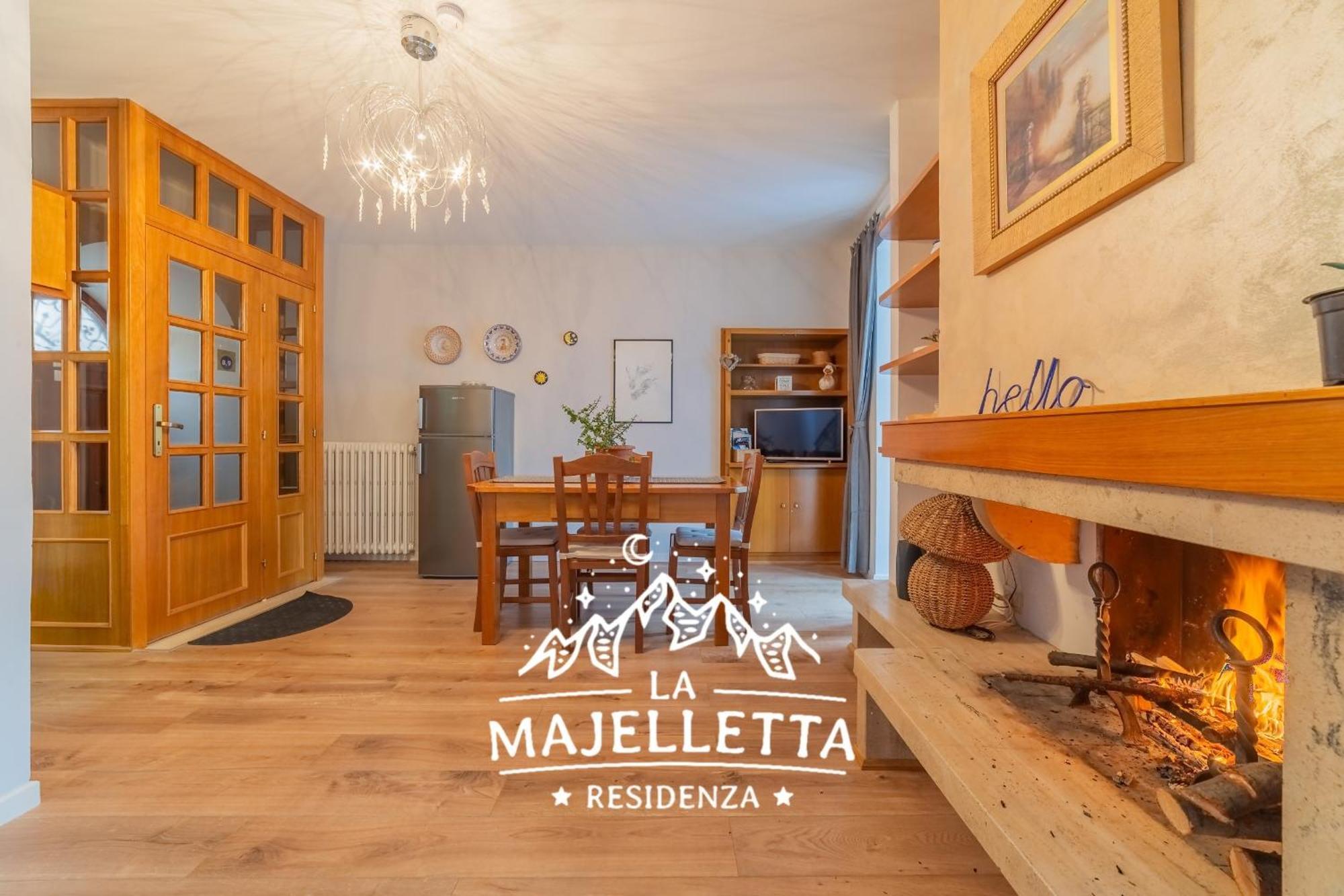 La Majelletta Bed & Breakfast グアルディアグレーレ エクステリア 写真