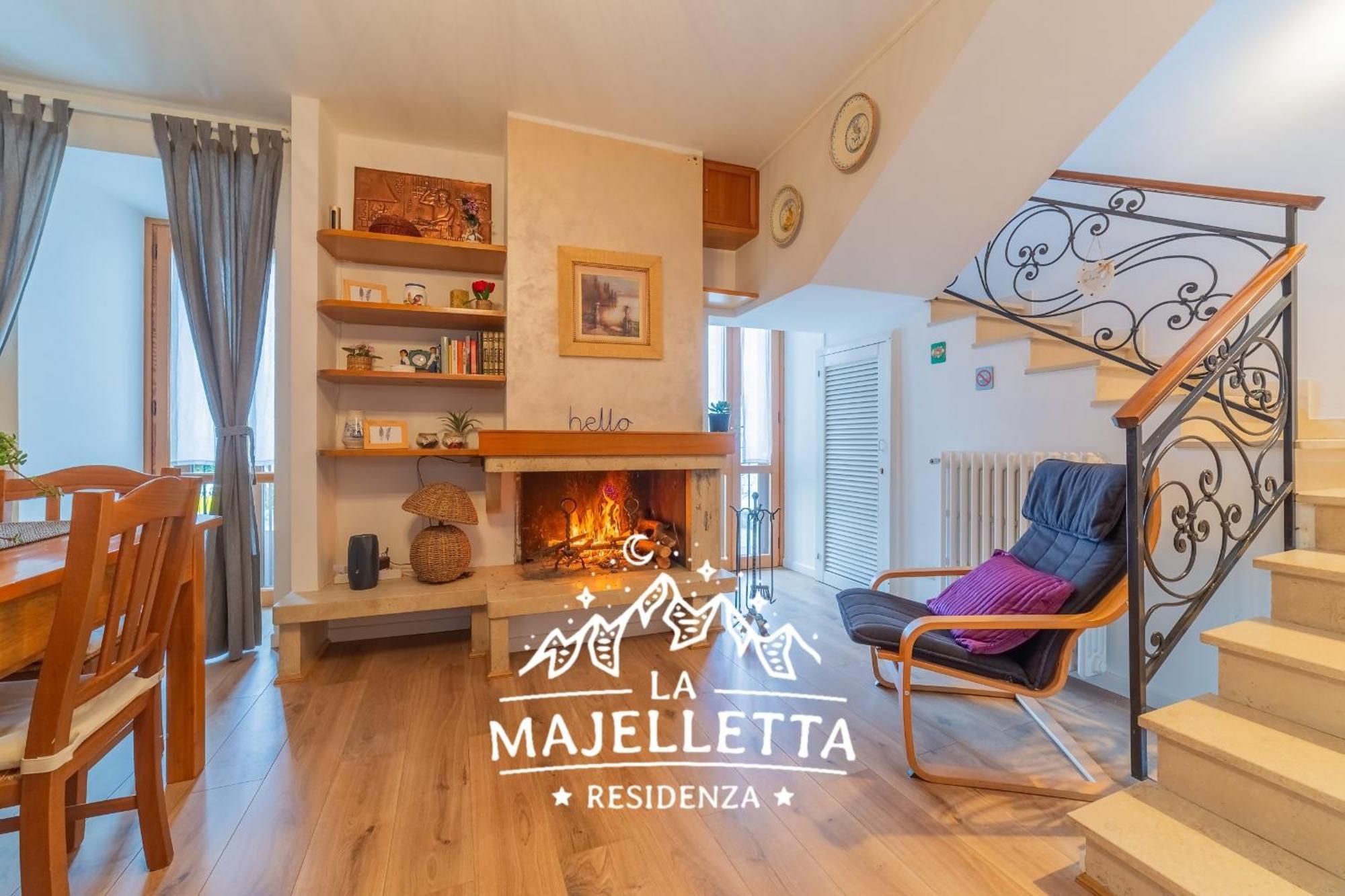 La Majelletta Bed & Breakfast グアルディアグレーレ エクステリア 写真